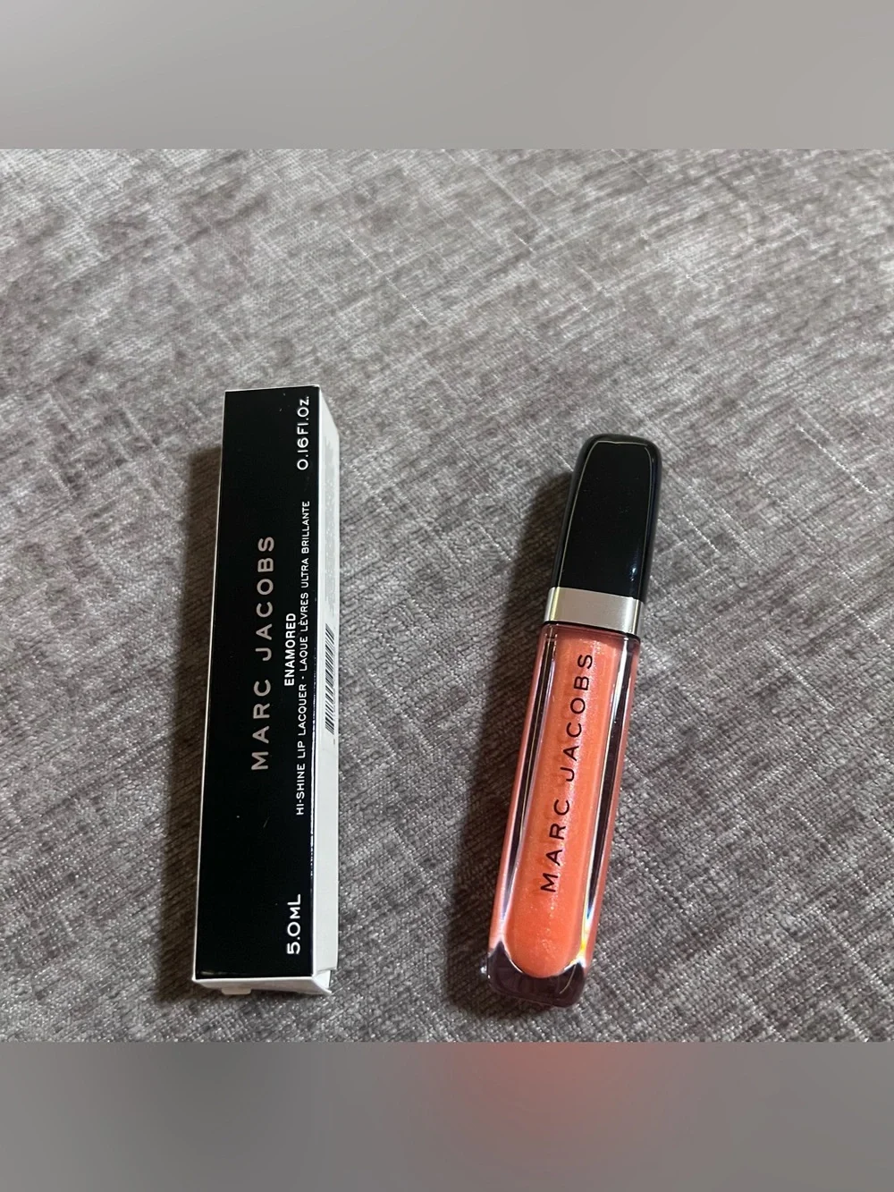 Marc Jacobs Enamored Hi-Shine Gloss Lip Lacquer uproar 336